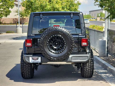 Used 2026 Jeep Wrangler Unlimited Sport AWD/4WD image 7