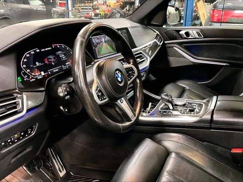Used 2021 BMW X5 M50i w/ Premium Package image 17