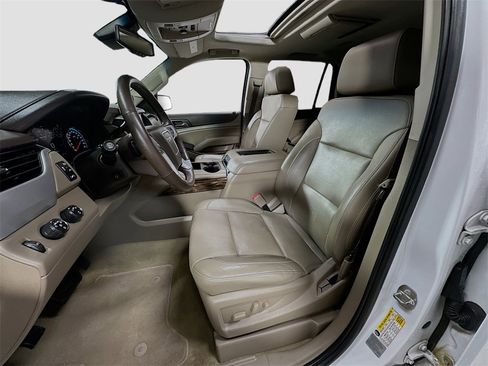 Used 2017 GMC Yukon SLT w/ Open Road Package image 23
