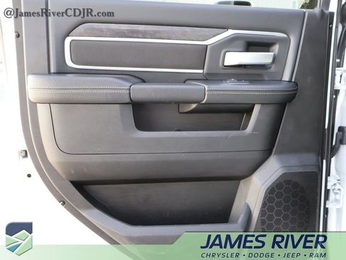 Used 2024 RAM 3500 Big Horn image 16