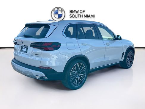 New 2026 BMW X5 sDrive40i w/ Premium Package image 6