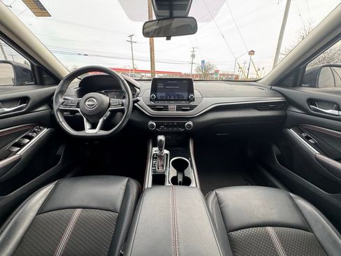Used 2023 Nissan Altima 2.5 SR image 9