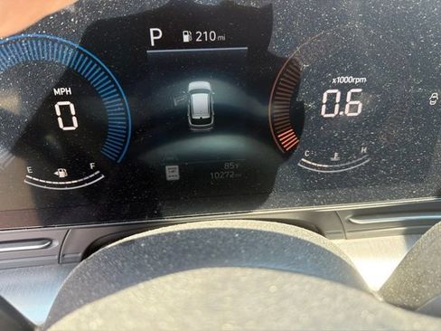 Used 2024 Hyundai Kona SEL AWD/4WD image 5