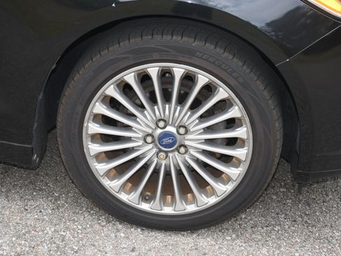 Used 2014 Ford Fusion Titanium FWD image 21