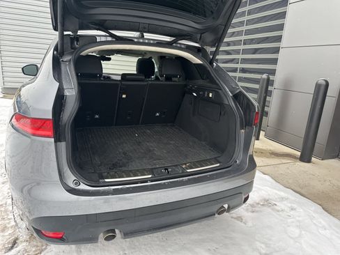 Used 2020 Jaguar F-PACE Checkered Flag image 4