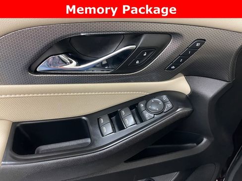 Used 2023 Chevrolet Traverse Premier w/ LPO, Floor Liner Package AWD/4WD image 10