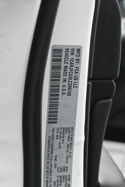 Used 2020 Jeep Grand Cherokee Overland AWD/4WD image 37