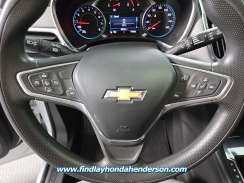 Used 2022 Chevrolet Equinox LS w/ LS Convenience Package image 16