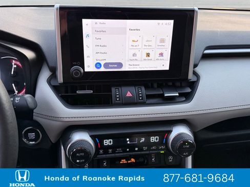 Used 2023 Toyota RAV4 XLE Premium image 24