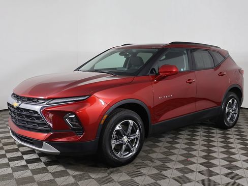 Used 2024 Chevrolet Blazer LT w/ Convenience Package FWD image 7
