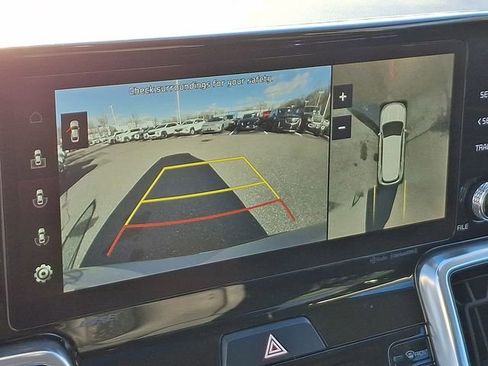 Used 2022 Kia Sorento SX Prestige image 24