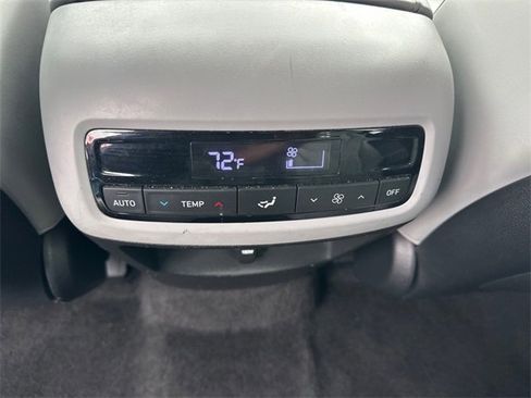 Used 2023 Hyundai Palisade SEL image 11