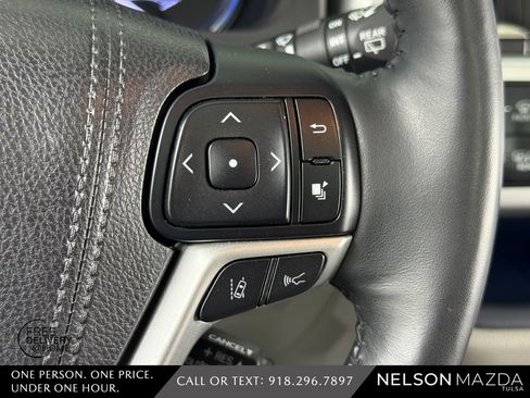 Used 2018 Toyota Highlander Limited Platinum AWD/4WD image 27