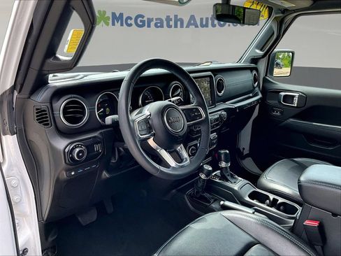 Used 2023 Jeep Wrangler Unlimited Rubicon 4xe w/ Cold Weather Group AWD/4WD image 20