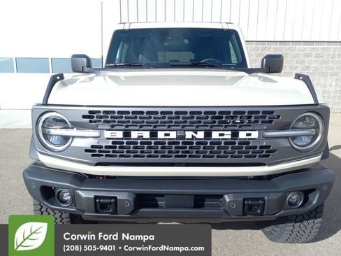 New 2026 Ford Bronco Badlands image 8