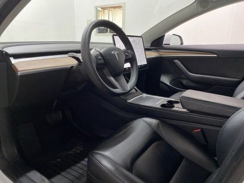Used 2023 Tesla Model 3 Standard Range image 15