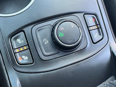 Used 2019 GMC Terrain SLE w/ Driver Convenience Package AWD/4WD image 28