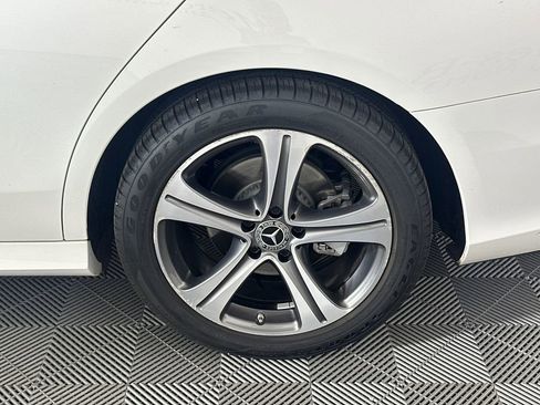 Used 2020 Mercedes-Benz E 350 Sedan image 10