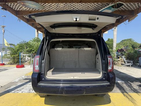 Used 2017 GMC Yukon Denali w/ Enhanced Security Package AWD/4WD image 6