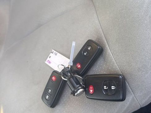 Used 2015 Toyota Prius Two image 12