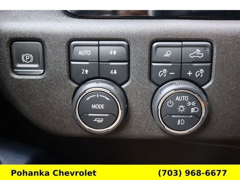 Used 2024 Chevrolet Silverado 1500 High Country image 12