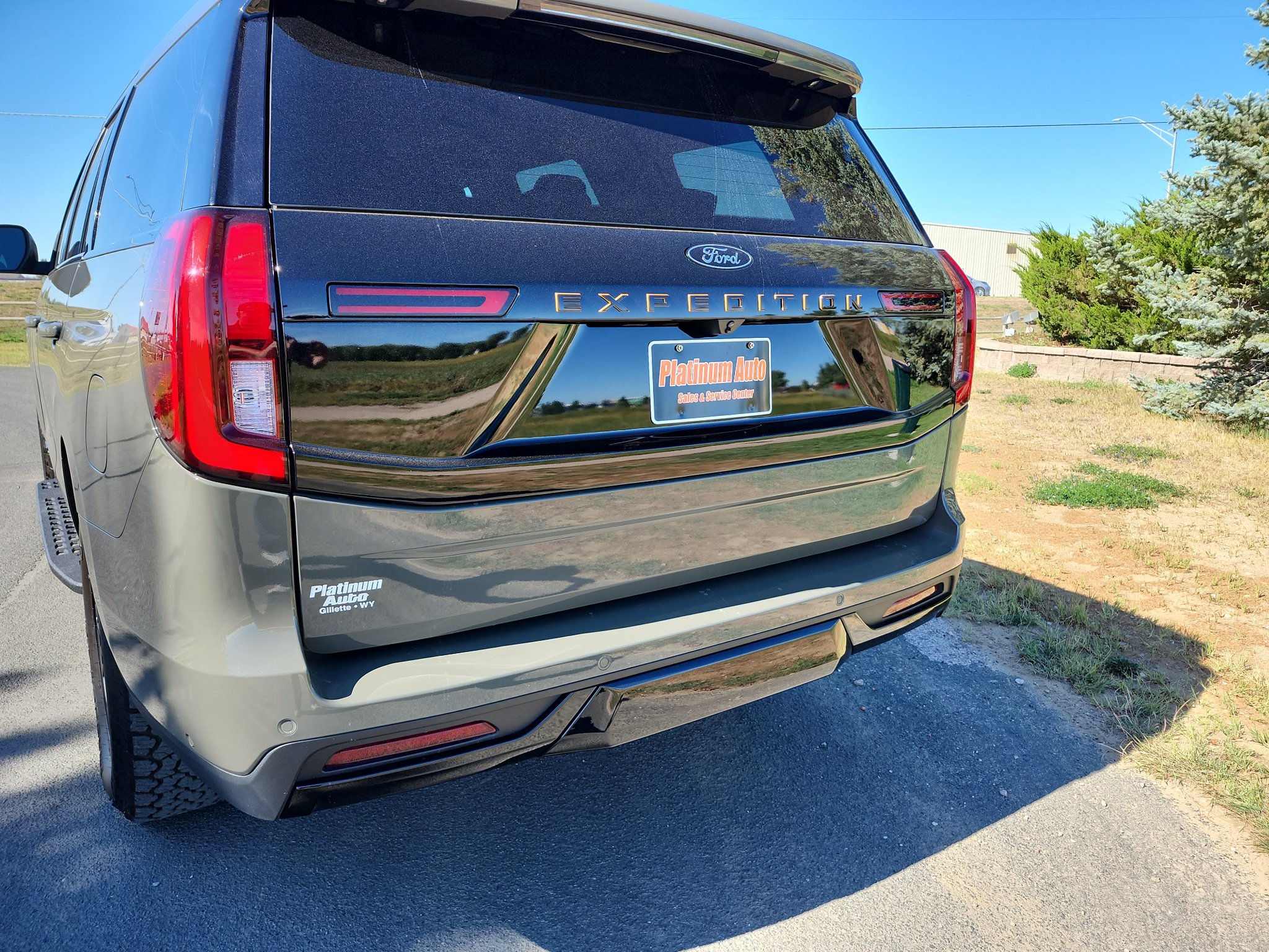 Used 2025 Ford Expedition Tremor AWD/4WD image 6