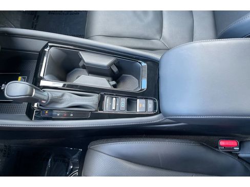 Certified 2025 Honda Accord Touring image 30