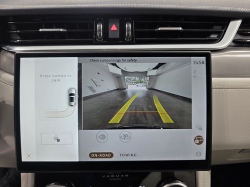 New 2026 Jaguar F-PACE R-Dynamic S AWD/4WD image 18