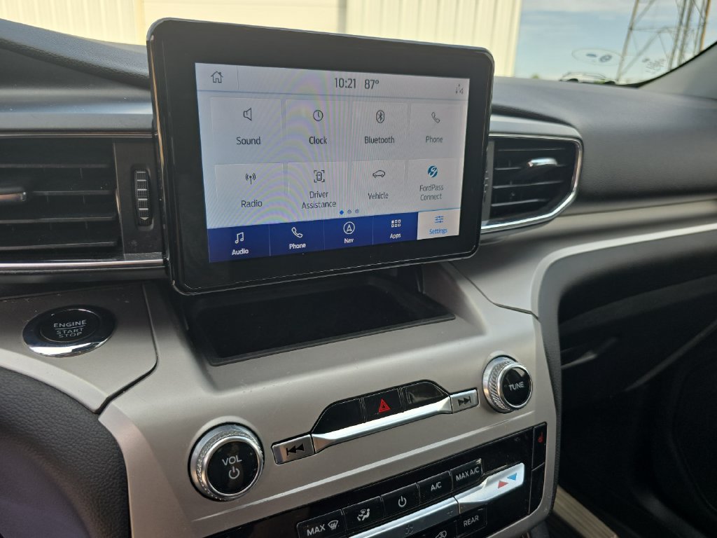 Used 2022 Ford Explorer XLT w/ Equipment Group 202A RWD image 18