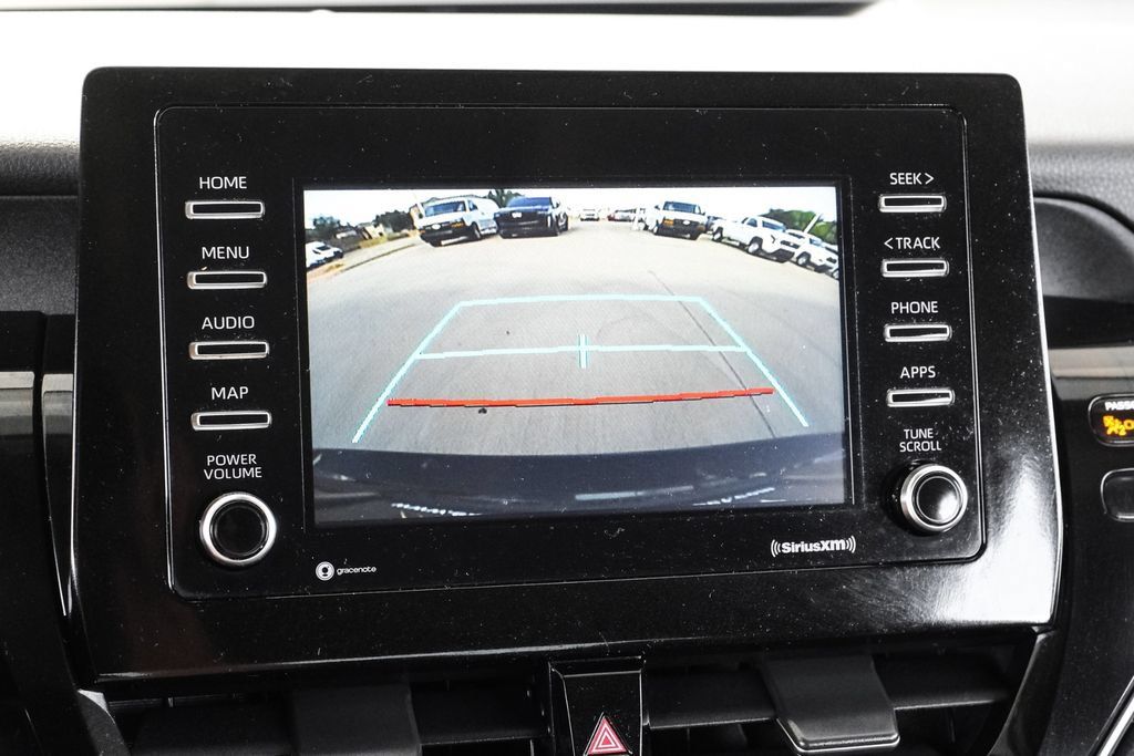 Used 2023 Toyota Camry SE FWD image 16