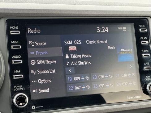 Used 2023 Toyota Tacoma TRD Off-Road image 5