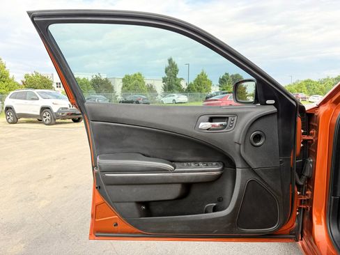 Used 2011 Dodge Charger Rallye RWD image 14