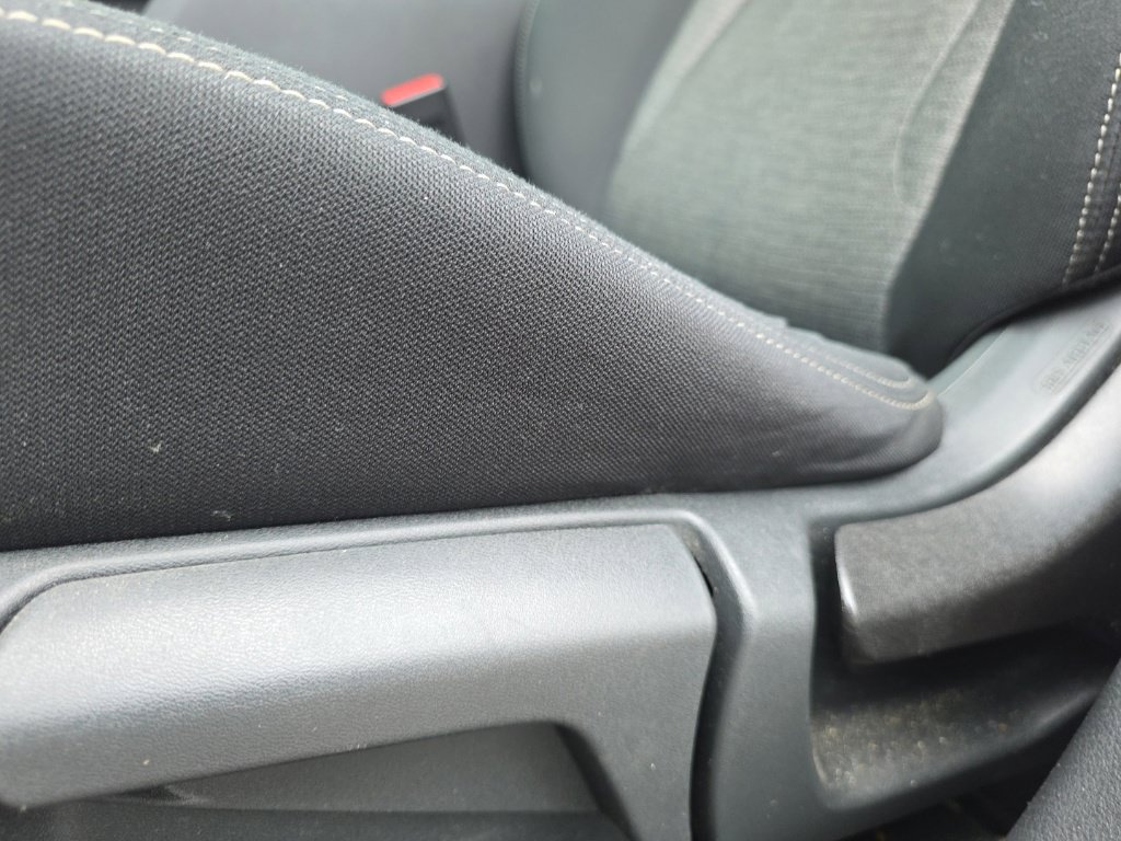Used 2021 Nissan Rogue S AWD/4WD image 13