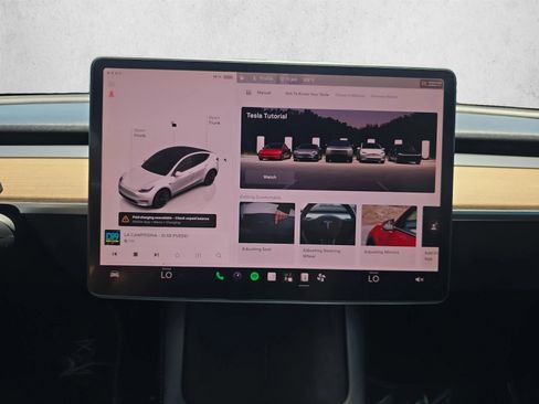 Used 2022 Tesla Model Y Long Range AWD/4WD image 15