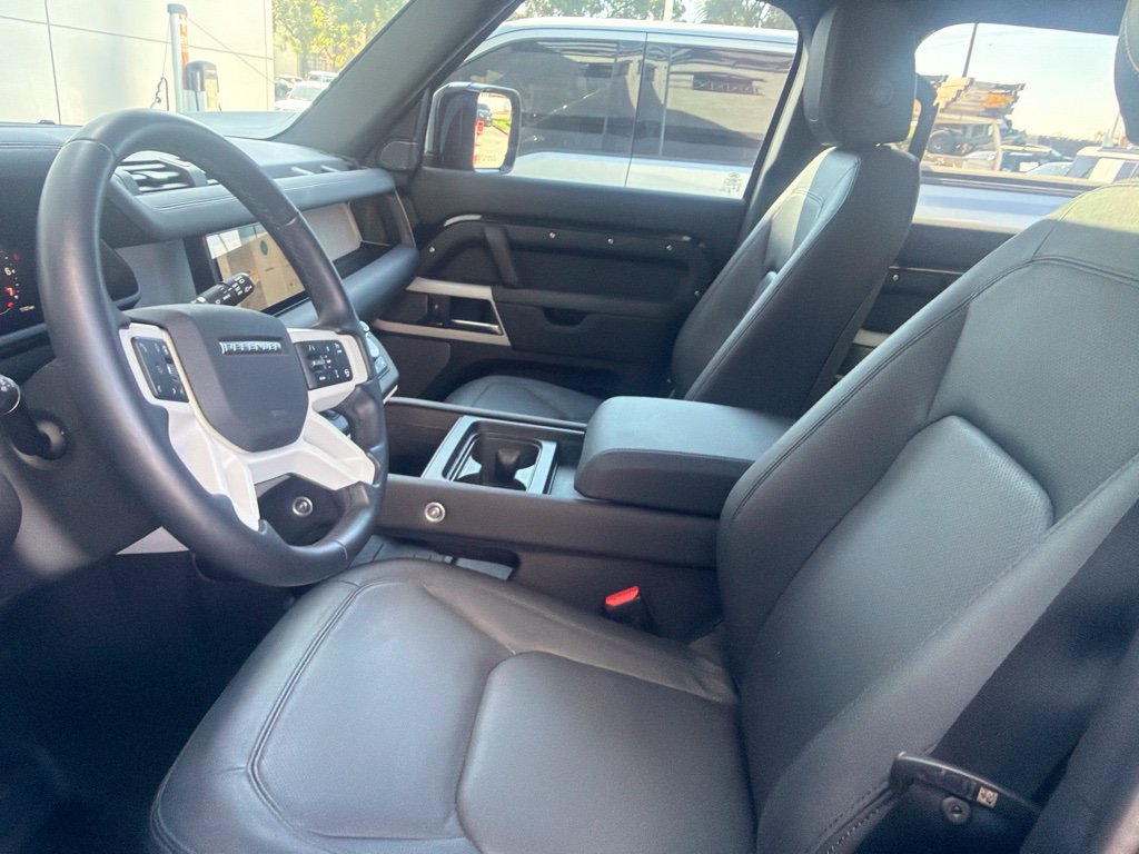 Used 2024 Land Rover Defender 110 S AWD/4WD image 9