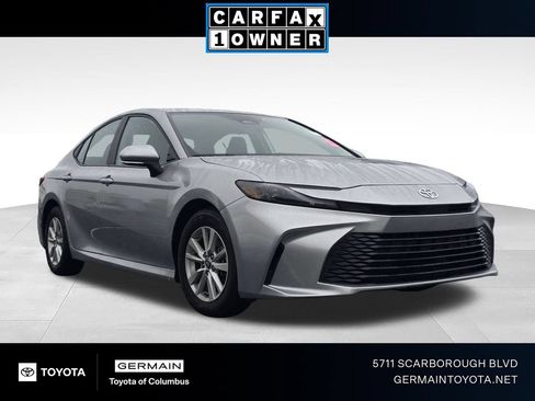 Used 2025 Toyota Camry LE FWD image 1