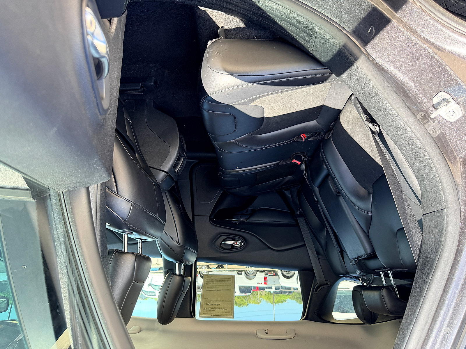 Used 2020 Jeep Cherokee Latitude Plus AWD/4WD image 14