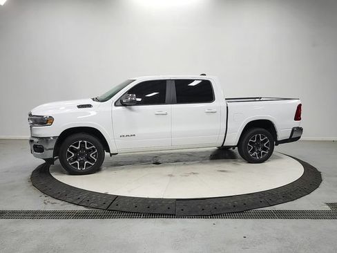 Used 2025 RAM 1500 Laramie AWD/4WD image 4