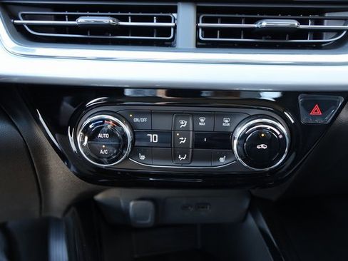 New 2026 Chevrolet Trax LT w/ Driver Confidence Package image 20