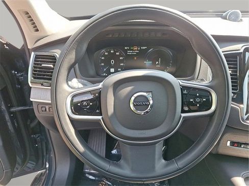 Certified 2022 Volvo XC90 T8 Inscription image 17