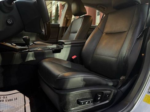 Used 2013 Lexus ES 350 w/ Luxury Pkg FWD image 44