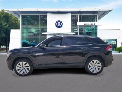 Used 2023 Volkswagen Atlas Cross Sport SE FWD image 5