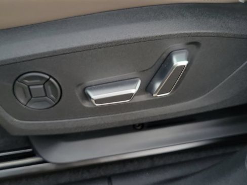 New 2026 Audi Q3 quattro 2.0T AWD/4WD image 18
