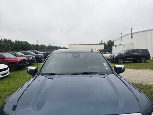 Used 2024 GMC Sierra 1500 SLT w/ SLT Premium Plus Package AWD/4WD image 45