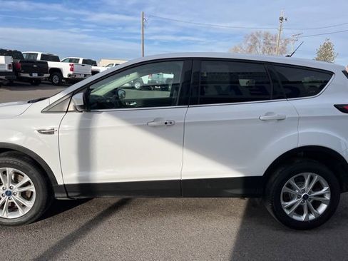 Used 2019 Ford Escape SE image 6