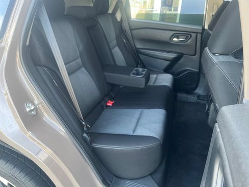 Certified 2025 Nissan Rogue SV AWD/4WD image 27