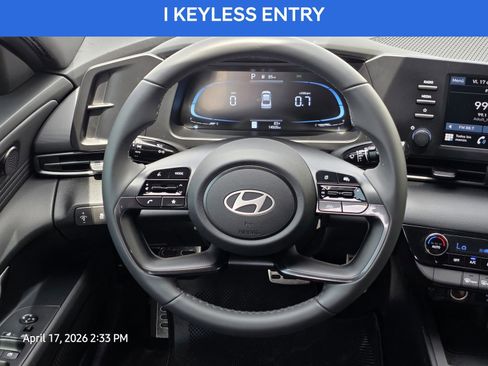 Used 2025 Hyundai Elantra Sport image 24