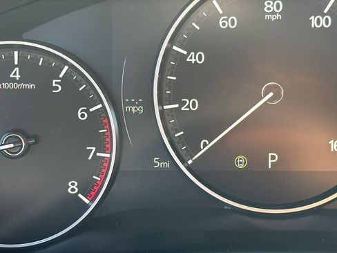 New 2026 MAZDA MAZDA3 Hatchback w/Premium Plus Pkg image 11