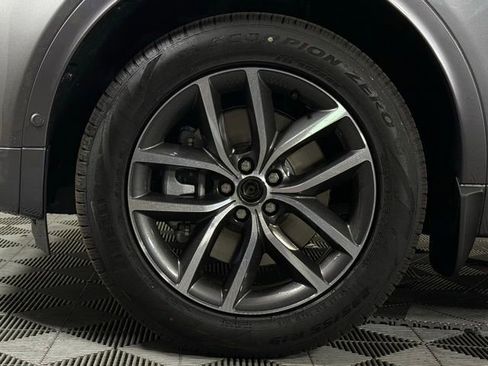 New 2025 Land Rover Discovery Sport S image 11