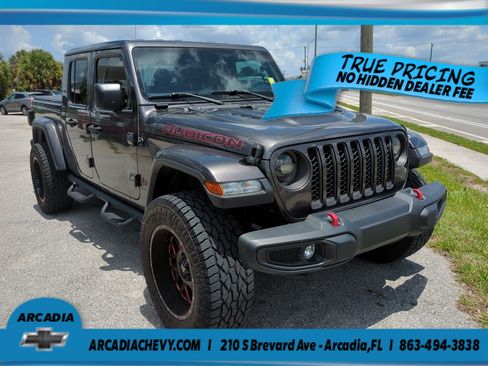 Used 2022 Jeep Gladiator Rubicon w/ Cold Weather Group AWD/4WD image 2
